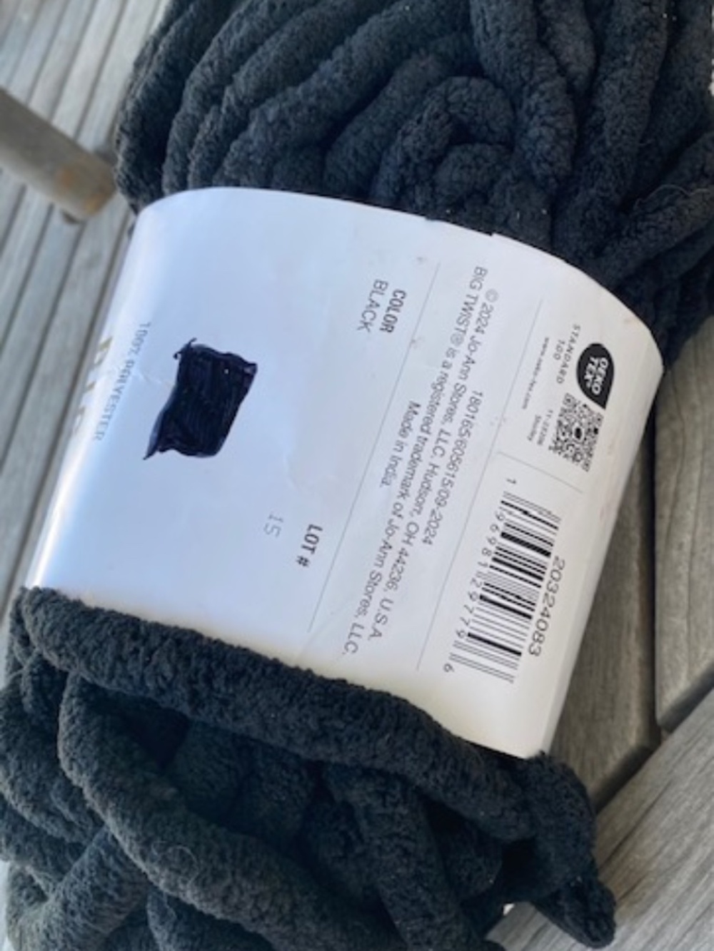 Big Twist Plush Jumbo Black Yarn, 36 yd, 10.58 oz - Picture 6 of 6